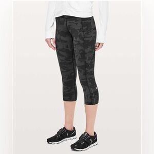 Lululemon Fast & Free Crop II *Nulux 19" in Incognito Camo Multi Grey